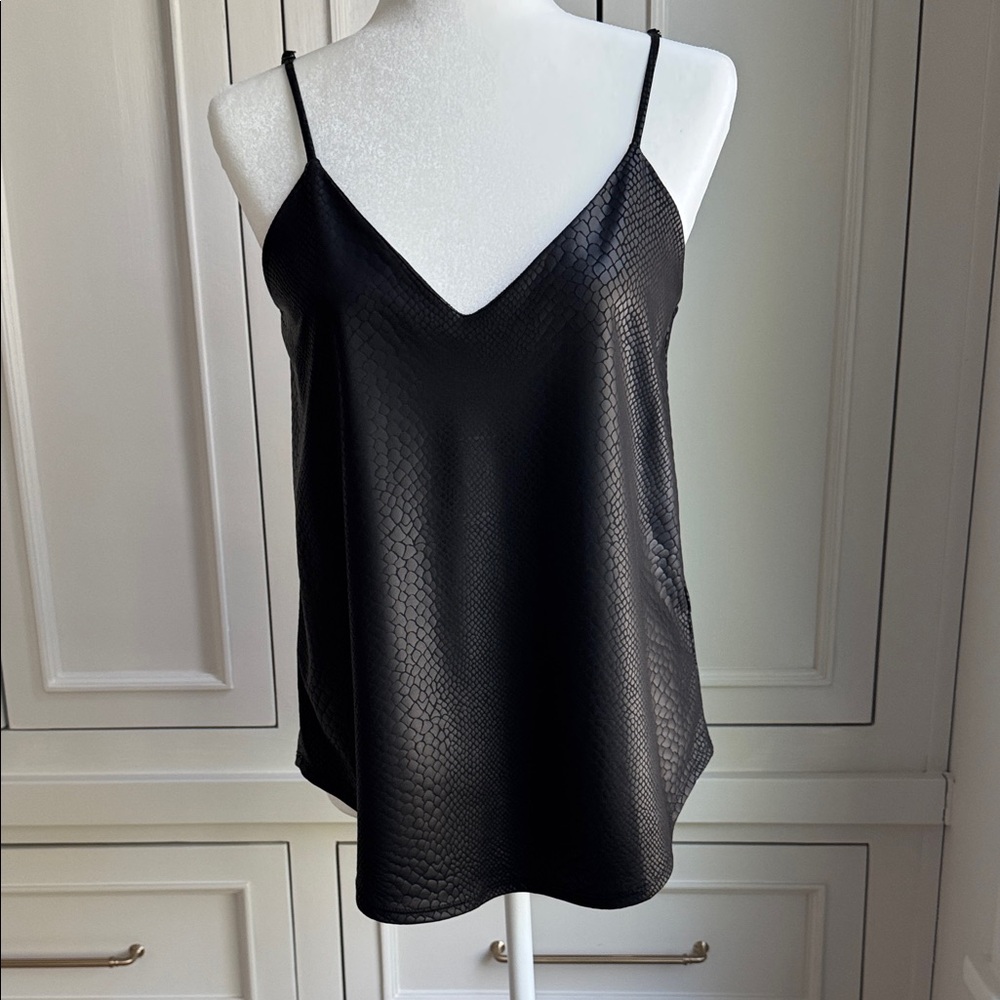 KLd camisole top size small NWOT